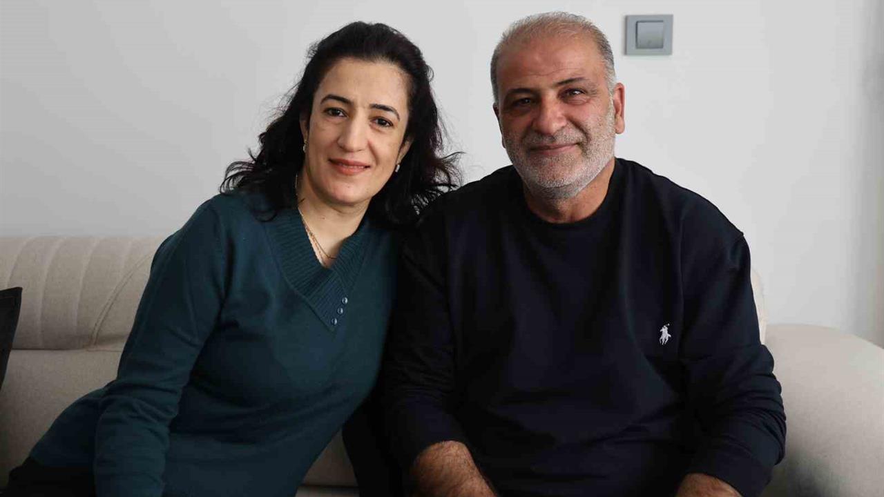 Elazığ'da TOKİ Konutlarına Yerleşen Depremzede Arzu İnce, Evini Seviyor