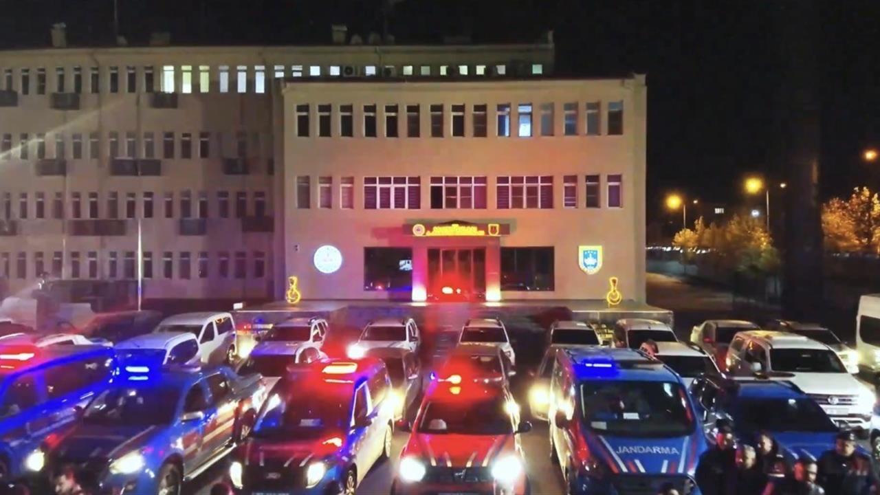 Gaziantep'te DEAŞ'ın Finans Kaynağına Yönelik Operasyonda 13 Şüpheli Gözaltına Alındı