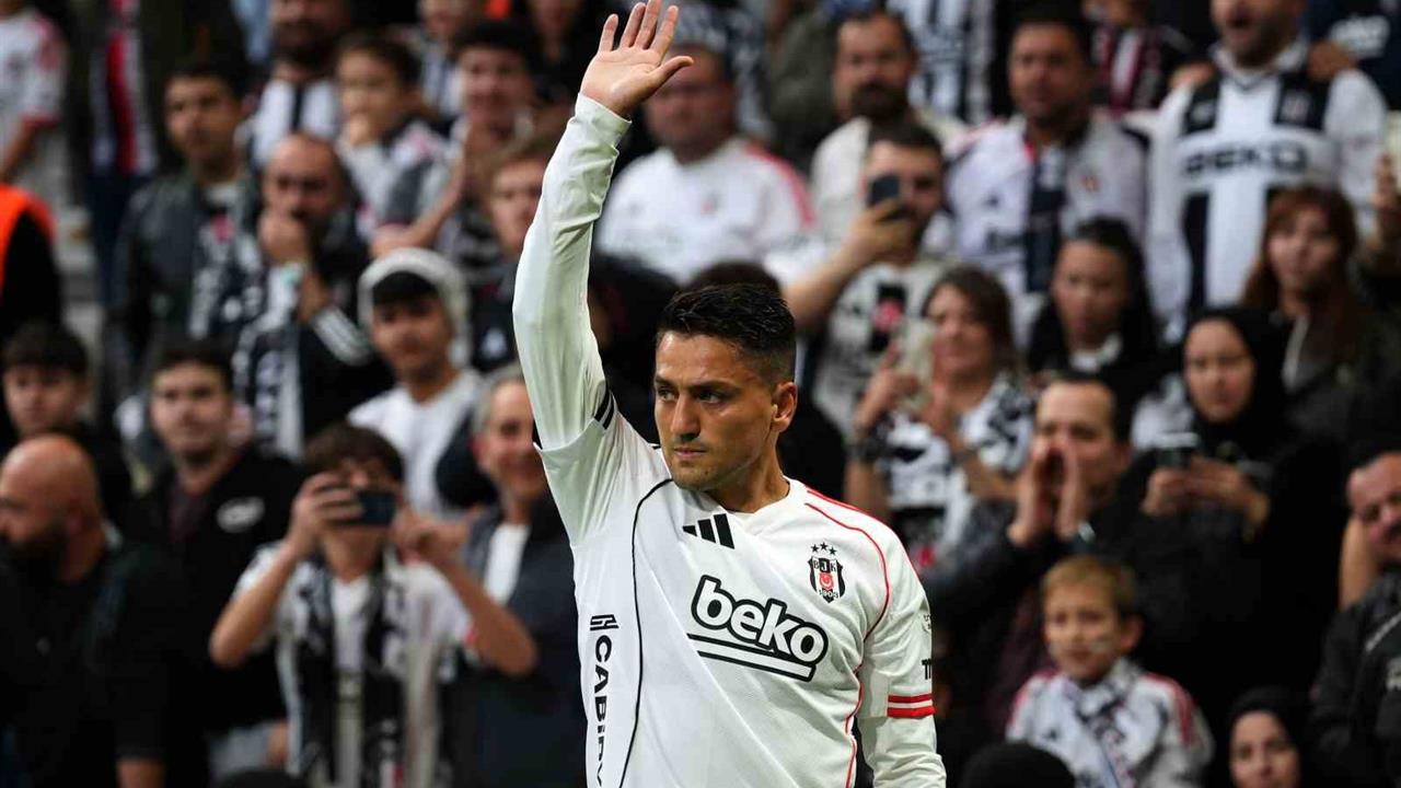 İstanbul'da Beşiktaş ve Samsunspor Arasında Golsüz İlk Yarı Geçti