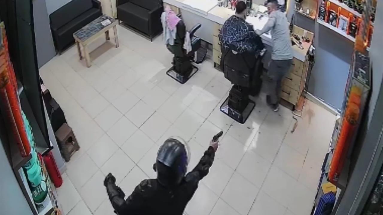 Sinop Ayancık'ta Berber Dükkanına Yapılan Silahlı Saldırıda Bir Kişi Yaralandı