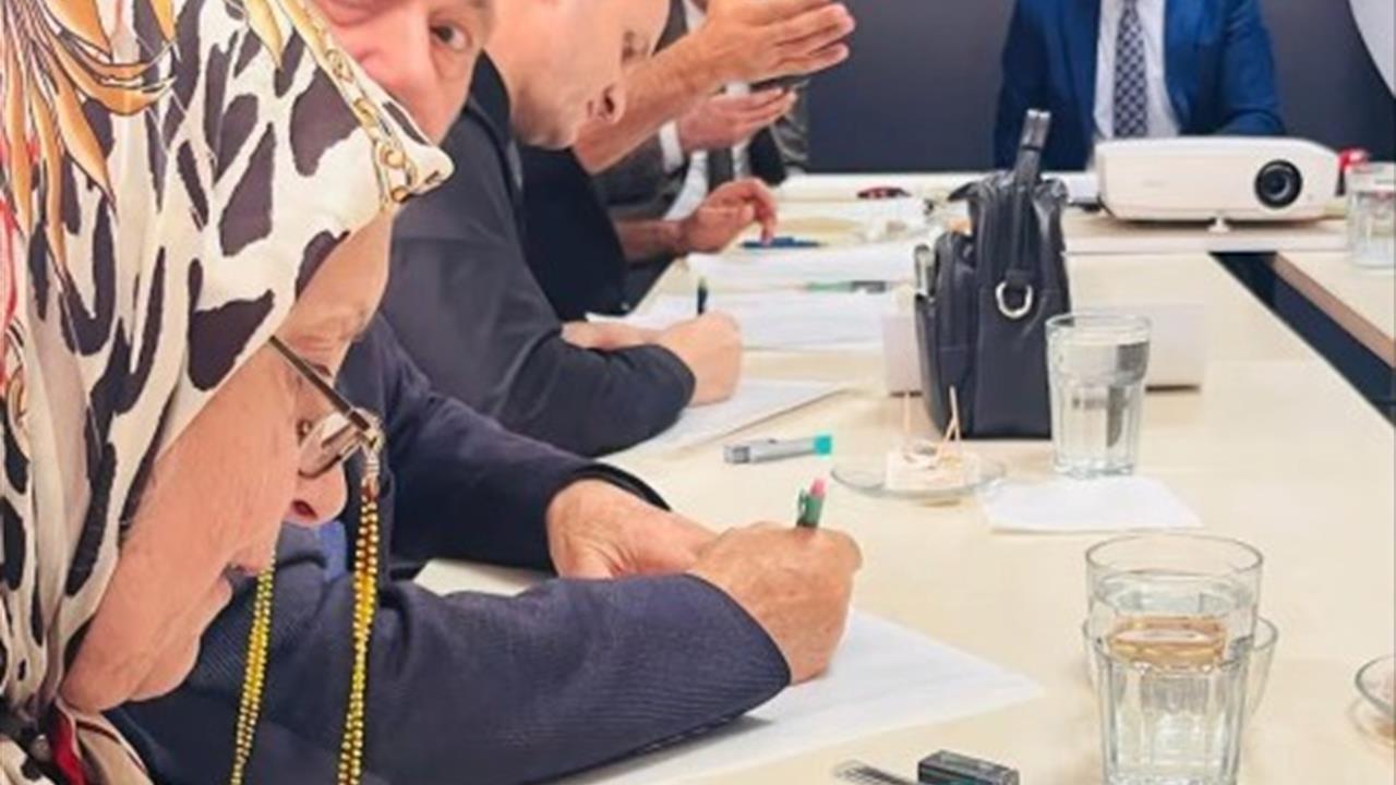 Bilecik Merkez'de Şehit ve Gazi Yakınları İçin Çini Kursu Açıldı