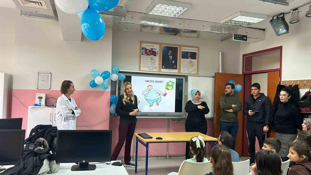 Elazığ'da Genç Osman İşitme Engelliler Okulu'nda Diyabet ve Beslenme Eğitimi Verildi