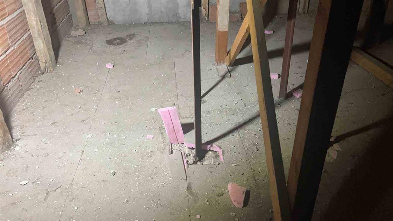 Sakarya Pamukova'da Yıldırım Düşmesi Sonrası Mahalleli Sokağa Döküldü