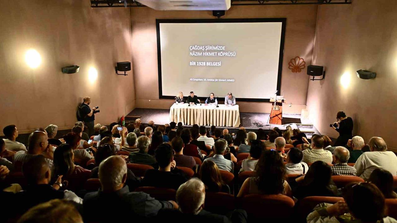 Antalya Muratpaşa'da 10'uncu Edebiyat Günleri Gerçekleşti