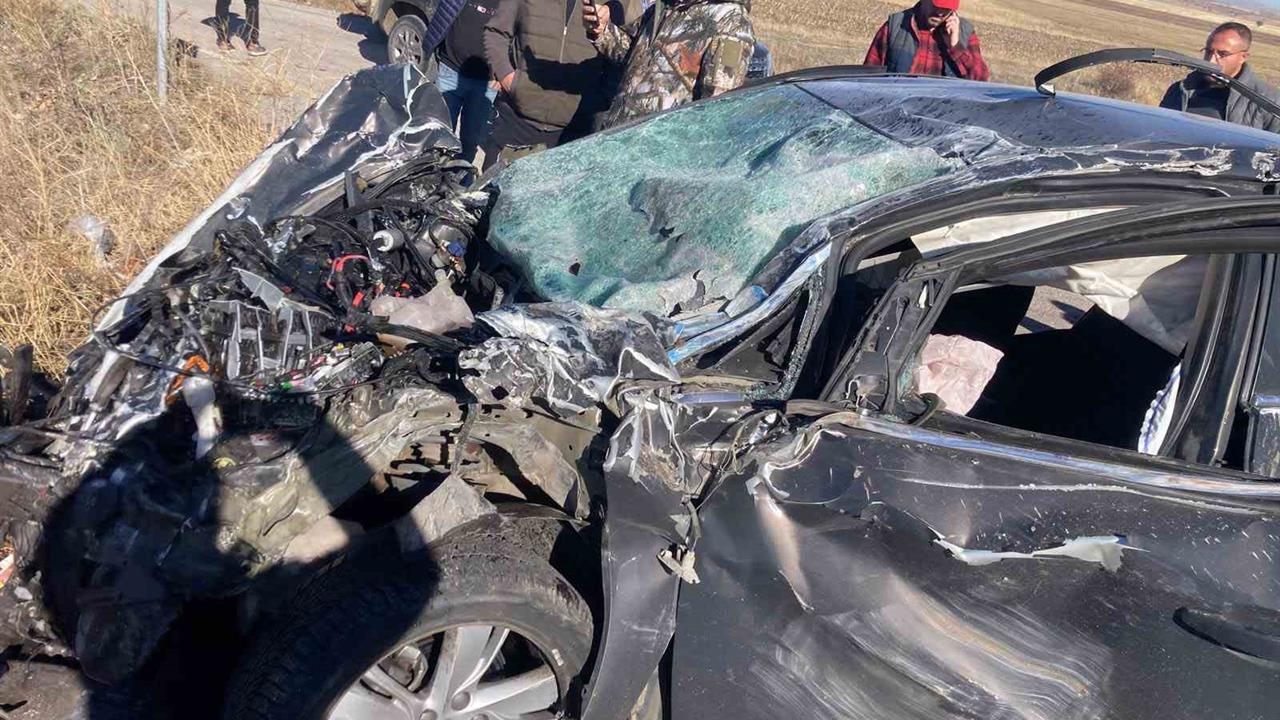 Erzurum Aşkale'de Gerçekleşen Trafik Kazasında 2 Kişi Yaralandı