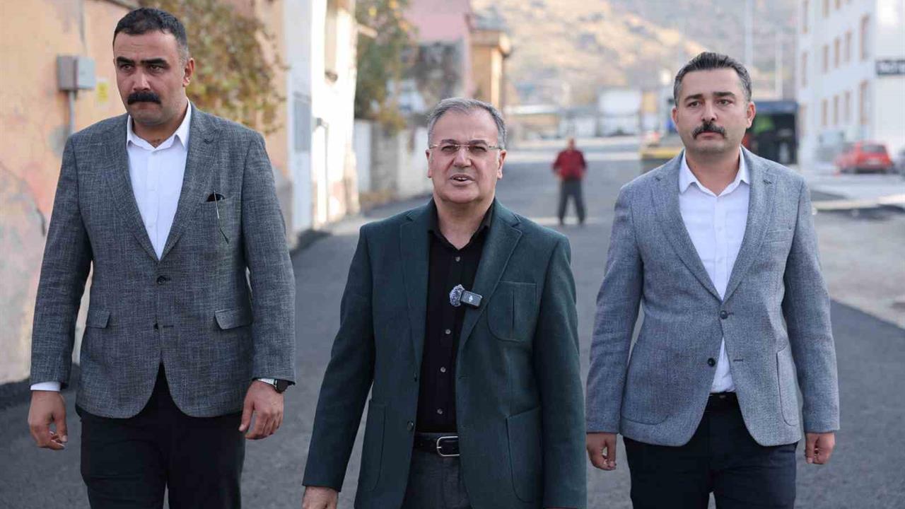 Kayseri Hacılar'da Aşağı Mahalle Dereboğazı Caddesi'nde Altyapı ve Üstyapı Çalışmaları Tamamlandı