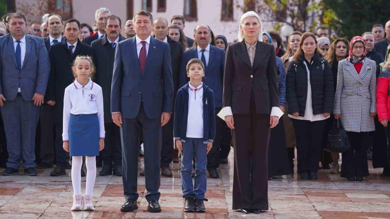 Bilecik Merkez'de 24 Kasım Öğretmenler Günü Töreni Düzenlendi