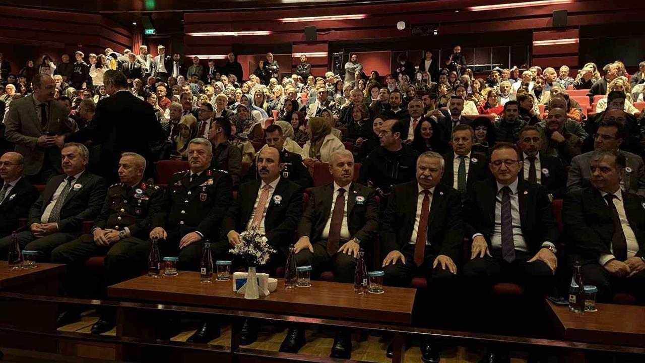 Konya'da 24 Kasım Öğretmenler Günü Etkinliklerle Coşkuyla Kutlandı