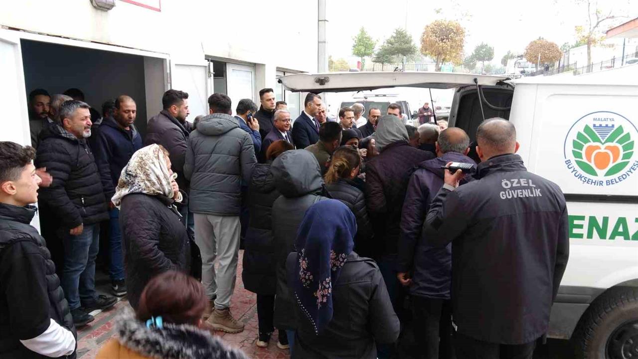 Malatya Battalgazi'de 12 Yaşındaki Öğrenci Kalp Krizi Geçirerek Hayatını Kaybetti