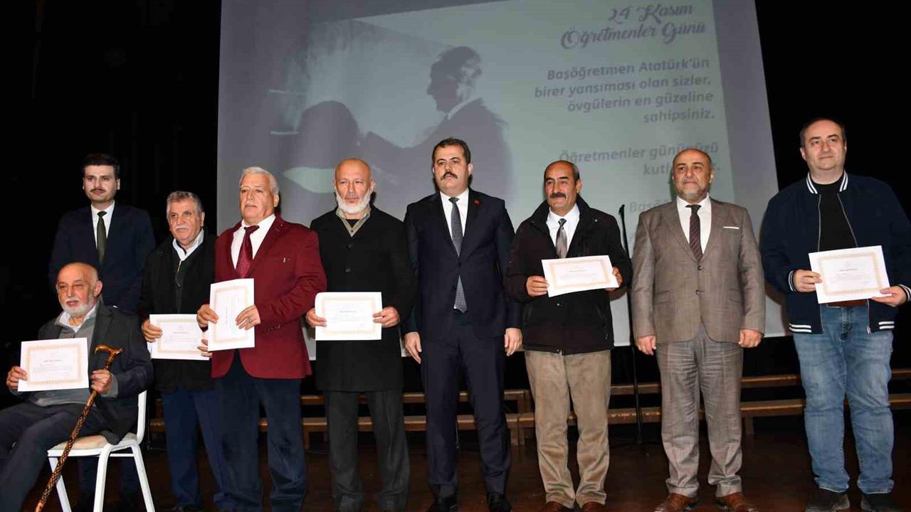 Samsun Vezirköprü'de 24 Kasım Öğretmenler Günü Etkinliği Düzenlendi