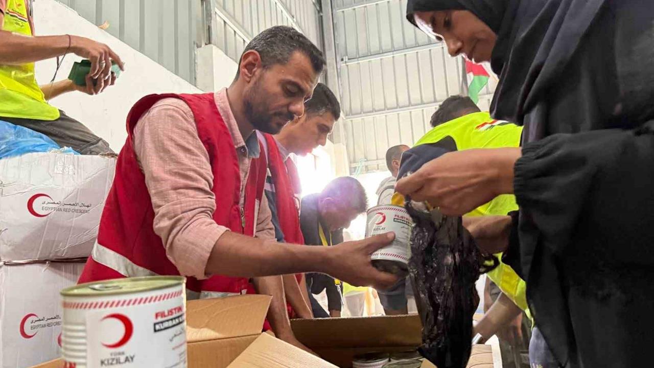 Ankara'dan Gazze'ye Ulaşan İyilik Gemisi, Sıcak Yemek Kapasitesini Artırdı.