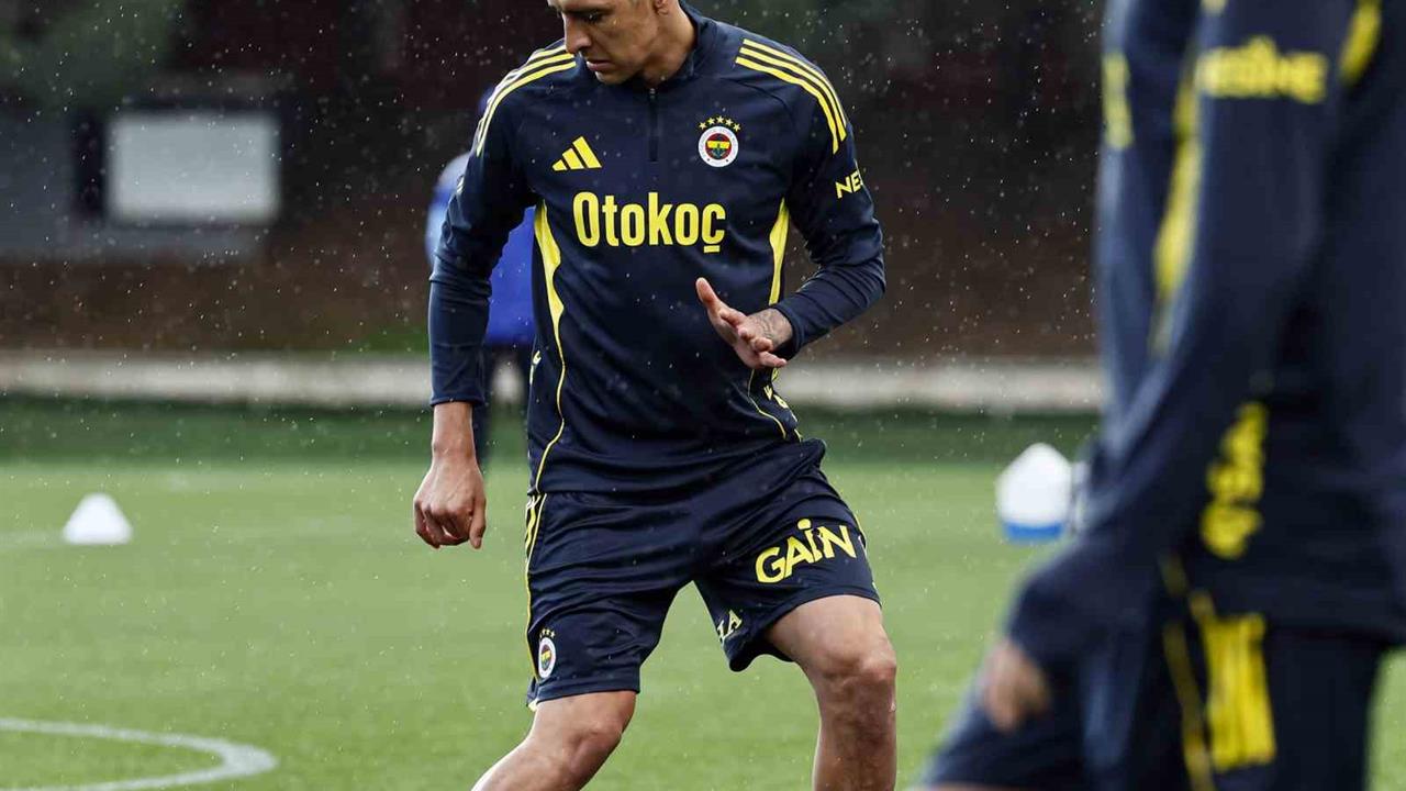 Fenerbahçe, Ferencvaros ile Oynayacağı Maç İçin Hazırlıklarına Başladı