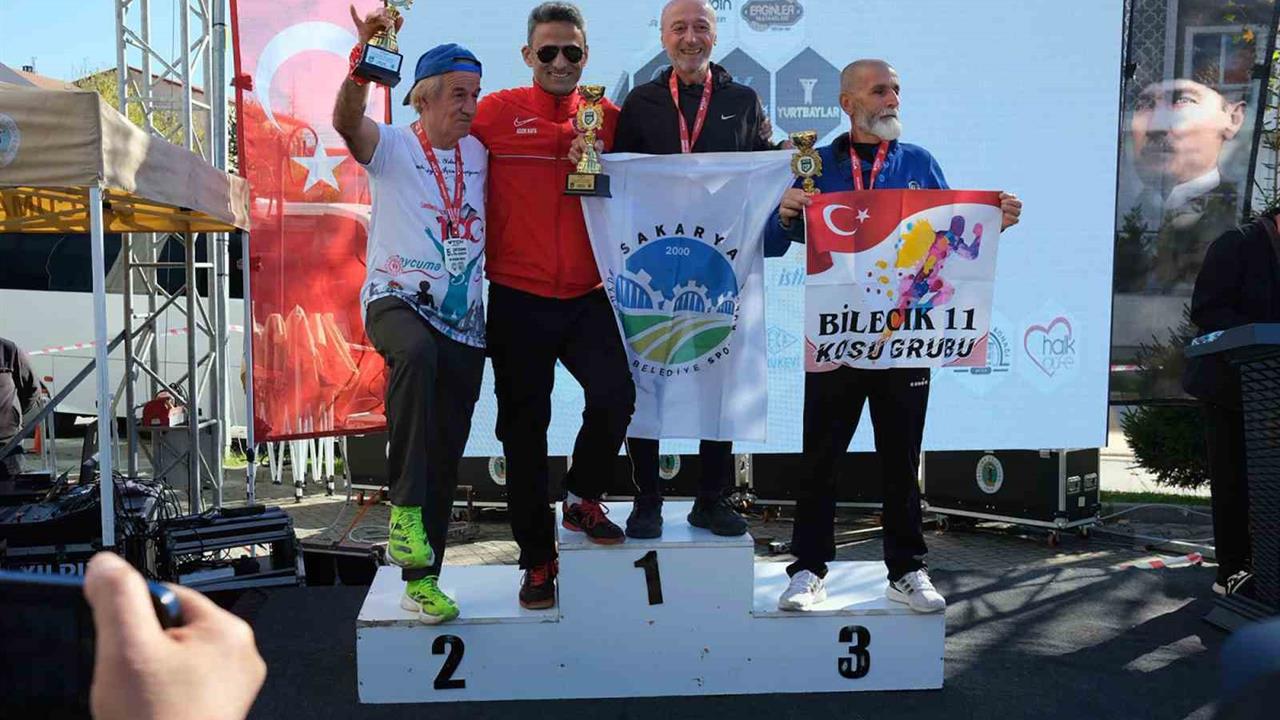 Sakarya'da Büyükşehir Belediyesi Sporcuları Farklı Branşlarda Başarı Elde Etti
