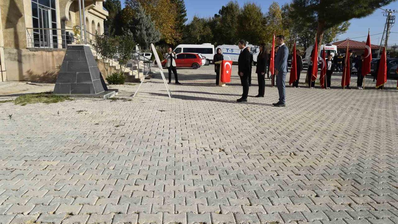 Diyarbakır Dicle'de 24 Kasım Öğretmenler Günü Etkinliklerle Kutlandı