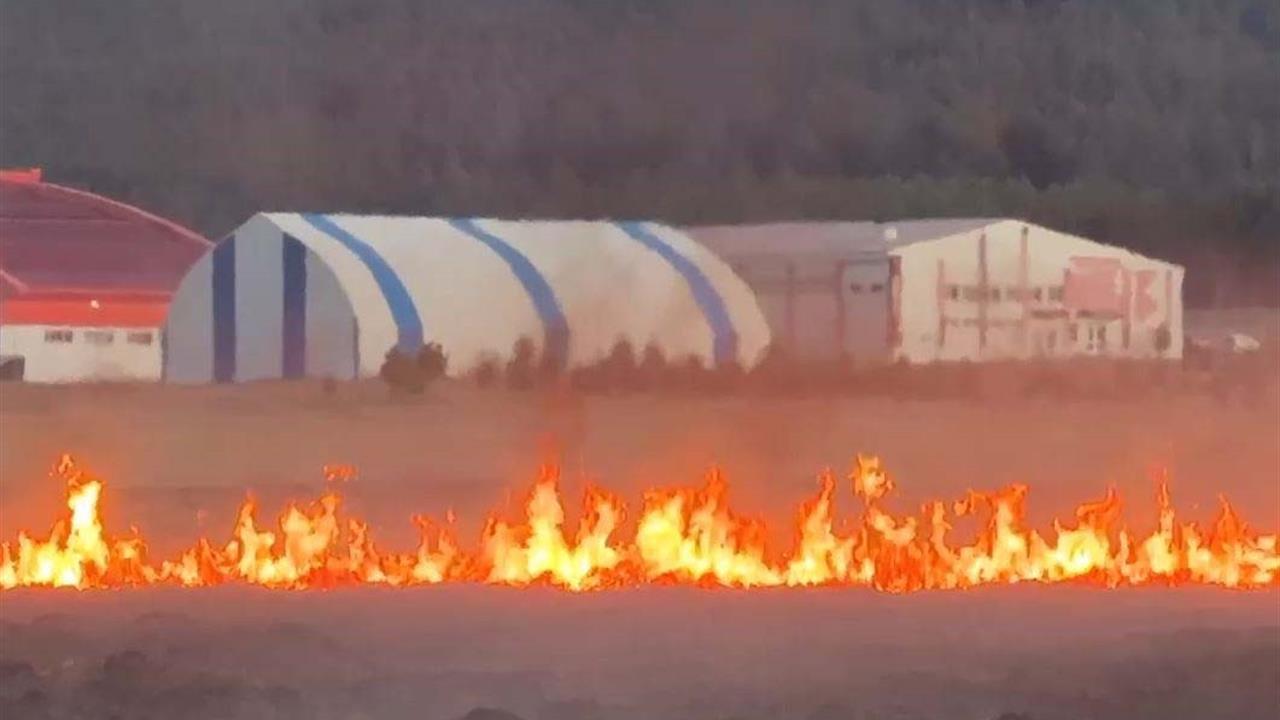 Ardahan Çamlıçatak'ta Putka Gölü'nde Yangın Çıktı, İtfaiye Müdahale Etti