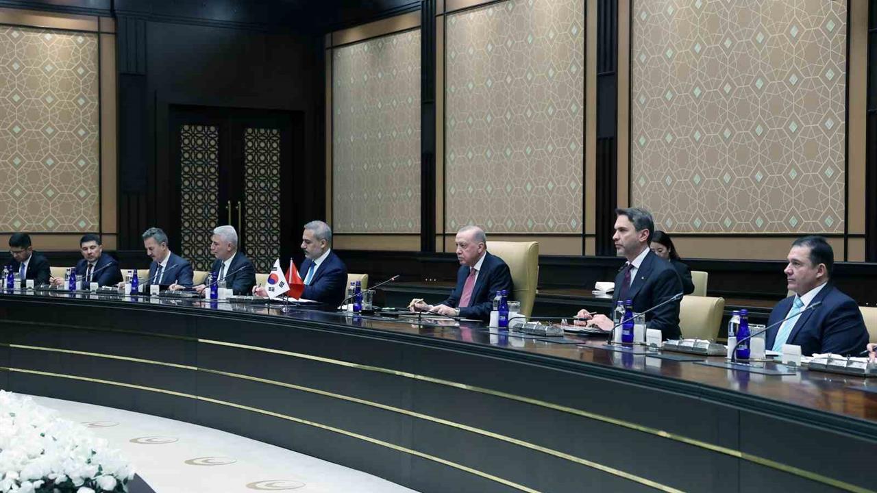 Ankara'da Türkiye ve Güney Kore arasında nükleer enerji iş birliği anlaşması imzalandı.