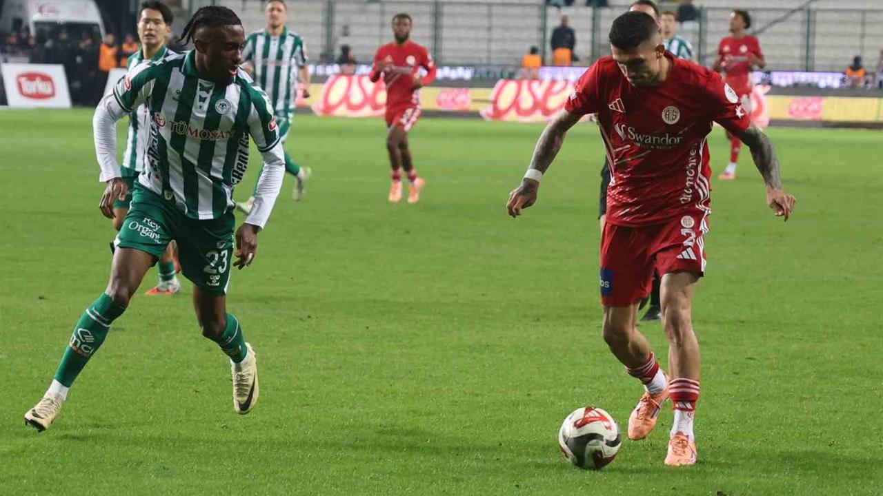 Konyaspor, Antalyaspor ile 0-0 Beraberlik Elde Etti