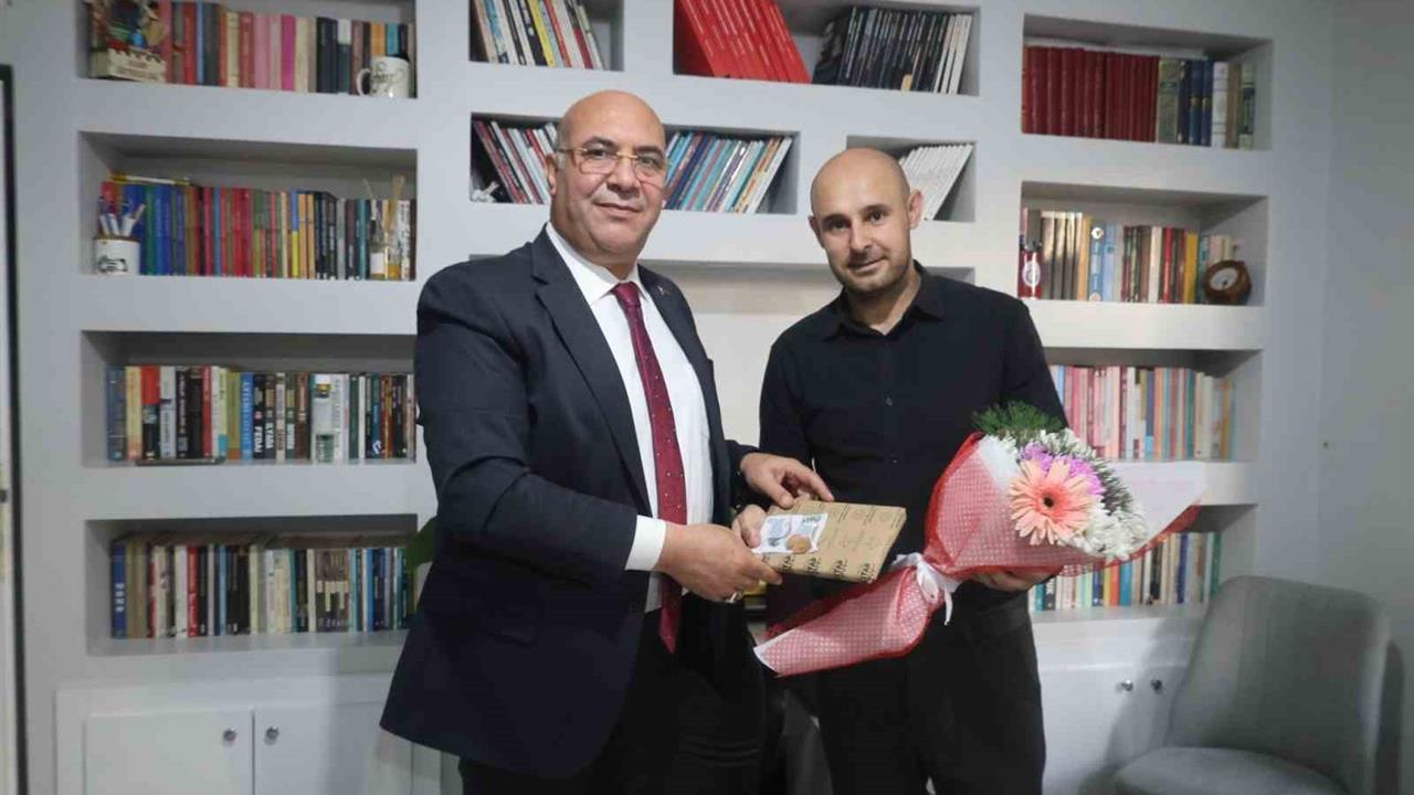 Van İpekyolu'nda Bıçaklı Saldırıya Uğrayan Öğretmene Ziyaret Gerçekleşti