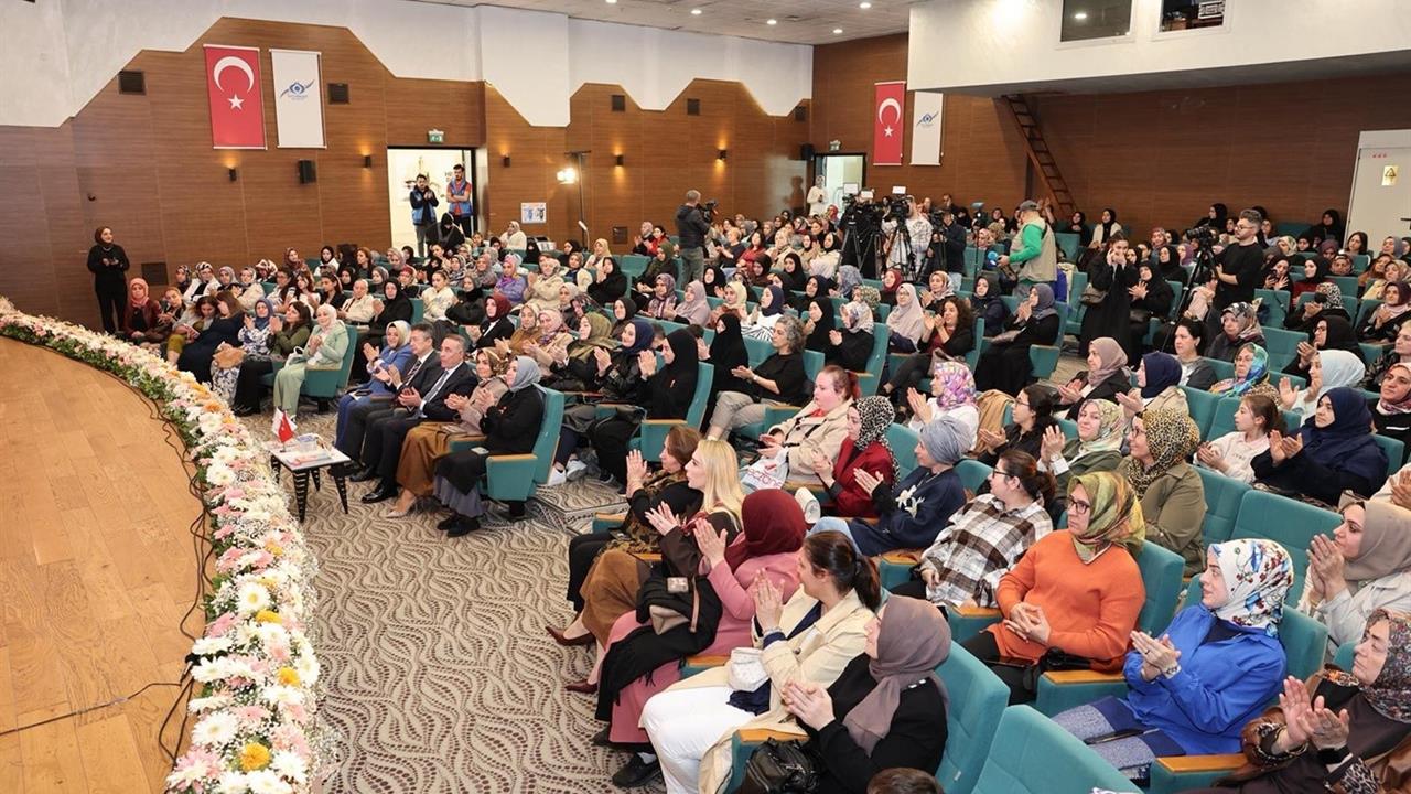 Sultangazi'de Kadınlar İçin Üç Yeni Proje Tanıtıldı
