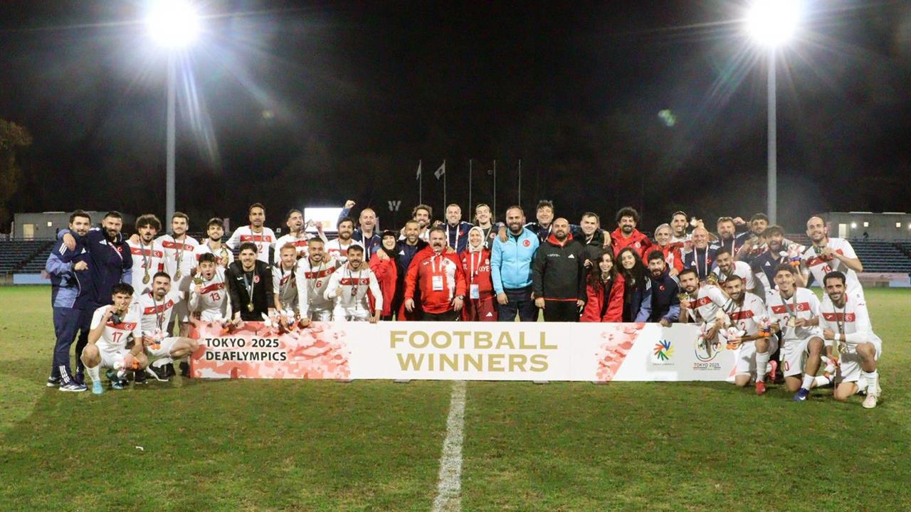 İstanbul'da İşitme Engelliler Milli Takımı, Olimpiyat Şampiyonu Oldu