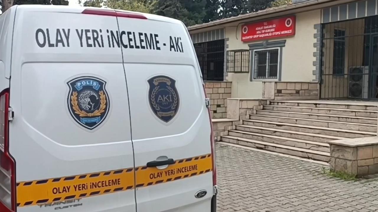 Gaziantep Nizip'te Kocası Tarafından Öldürülen Kadının Cenazesi Ailesine Verildi