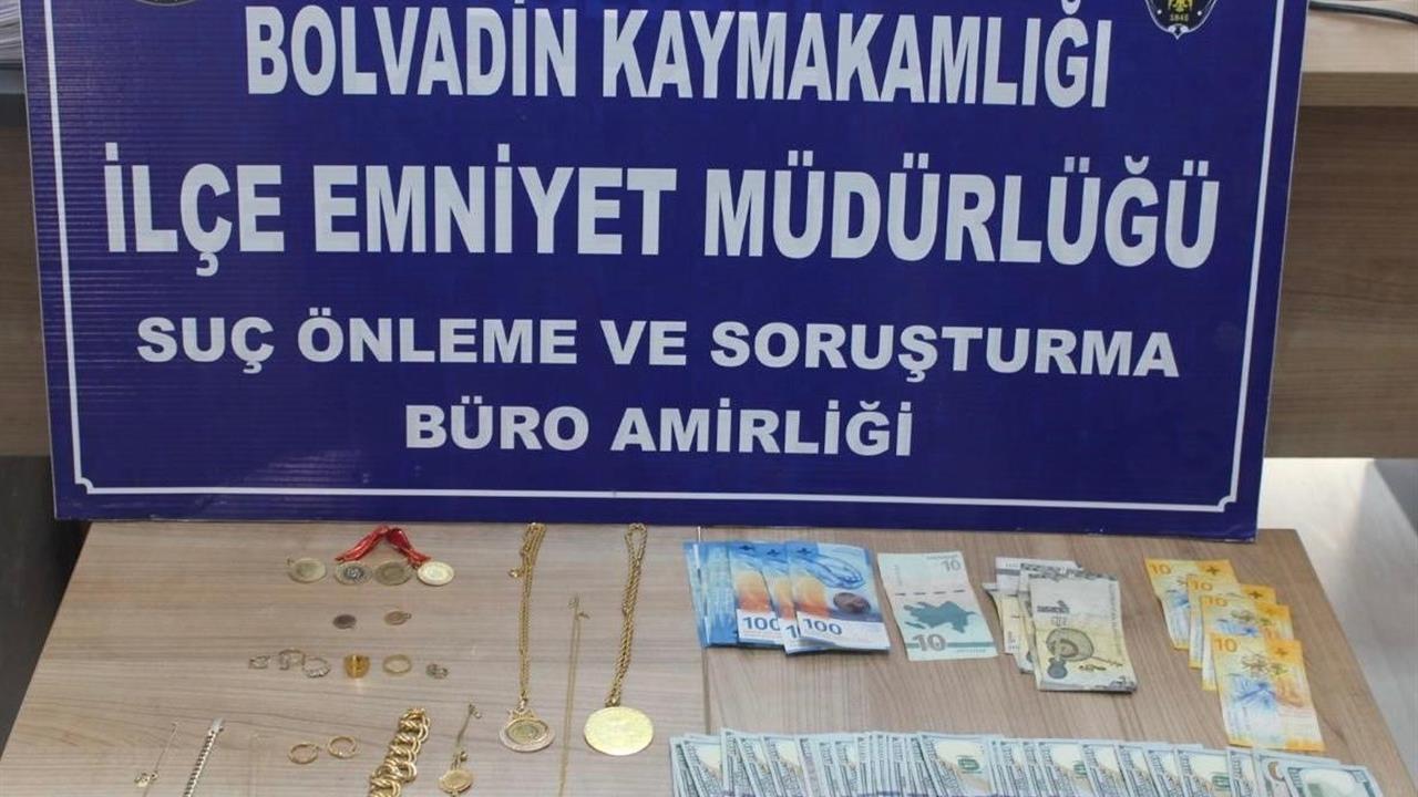 Afyonkarahisar'da 2 Milyon TL'lik Dolandırıcılık Şüphelileri Yakalandı