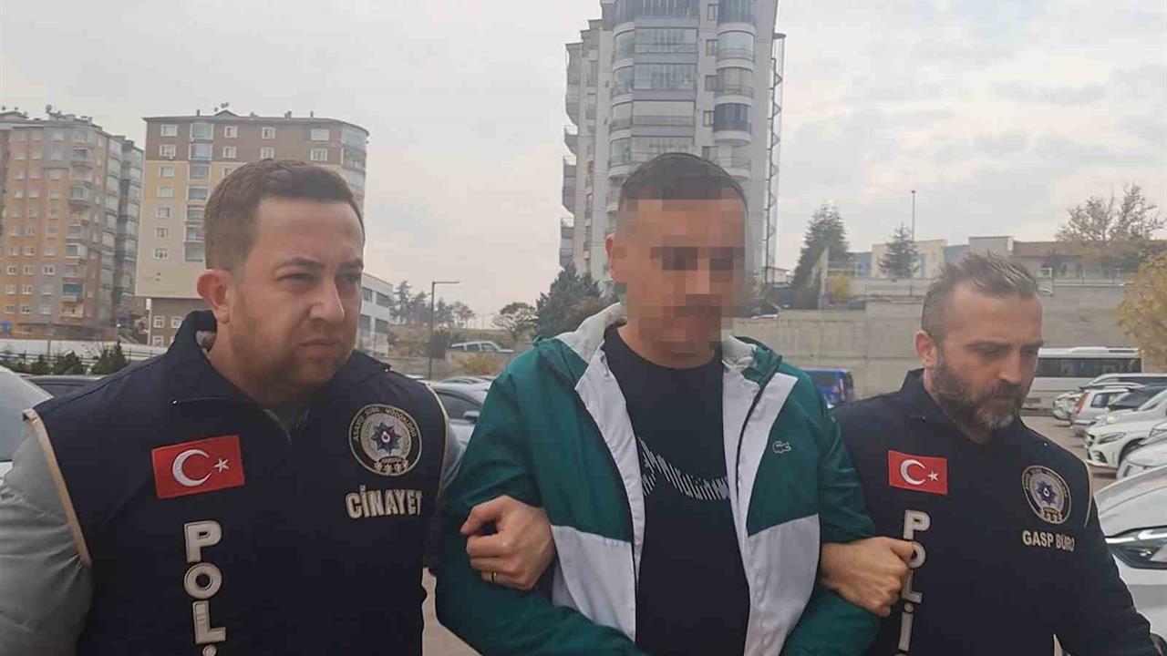 Kırıkkale'de Kardeşi Tarafından Bıçaklanan Ali Sağlam Hayatını Kaybetti