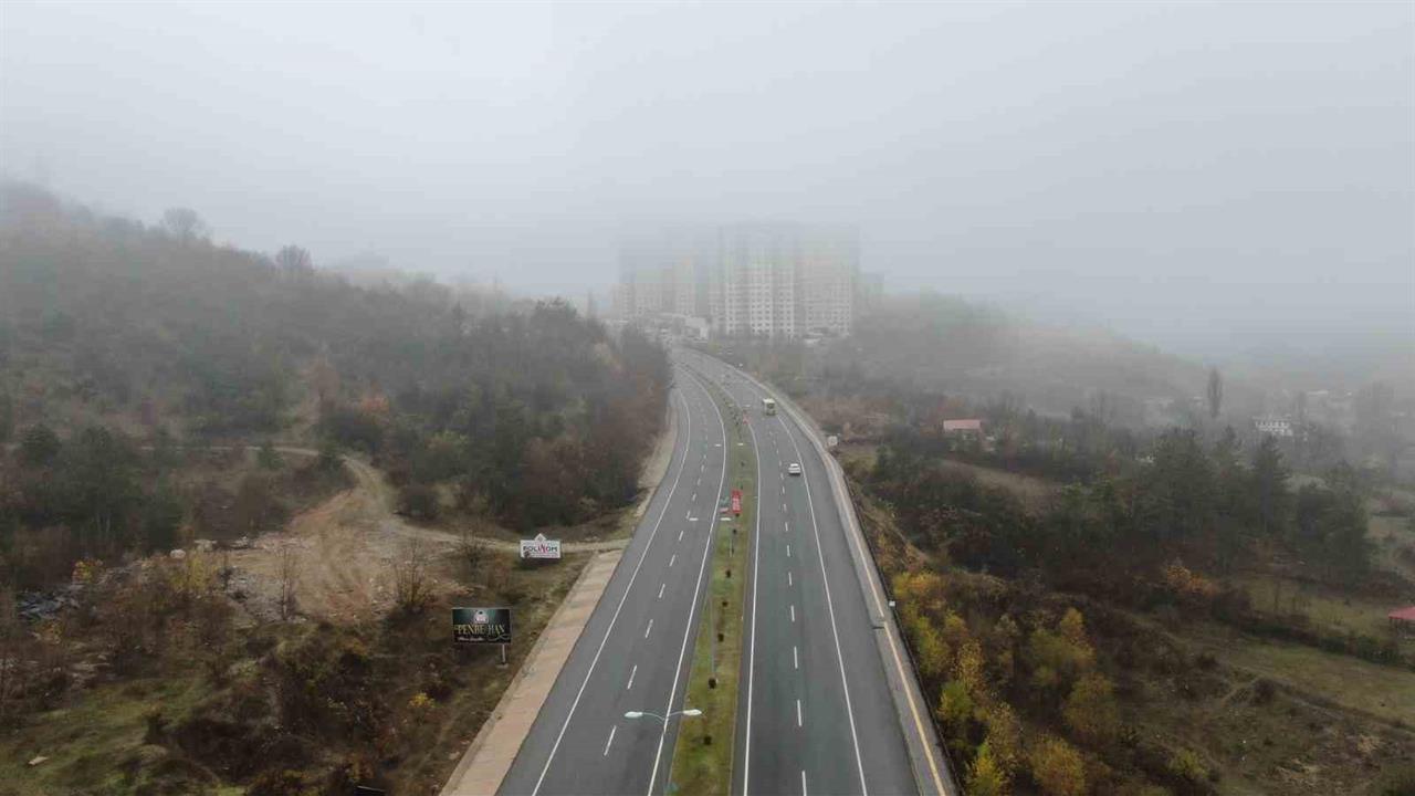 Kastamonu'da Görüş Mesafesi Yer Yer 50 Metreye Düşüyor