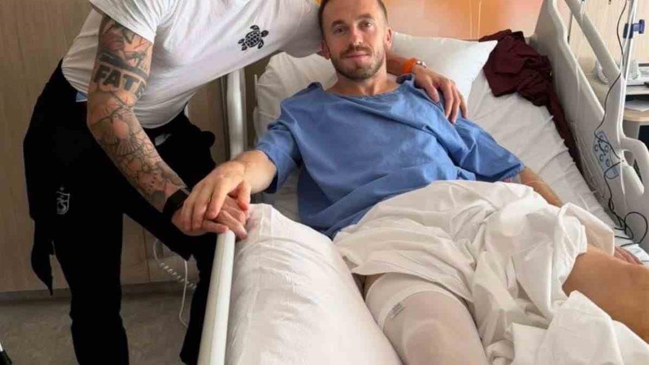 Trabzon'da Stefan Savic, Edin Visca'yı Hastanede Ziyaret Etti