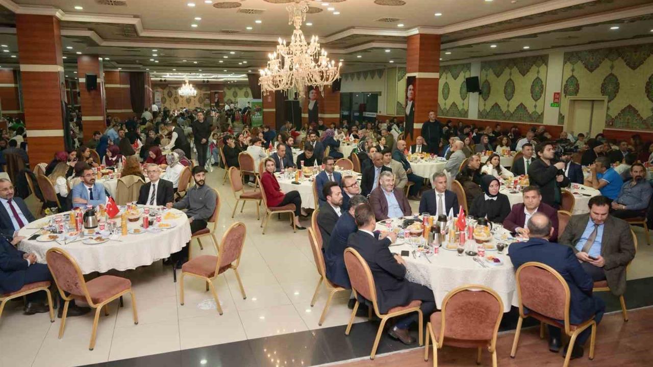 Esenyurt’ta Öğretmenler Günü'ne Özel Yemek Programı Düzenlendi