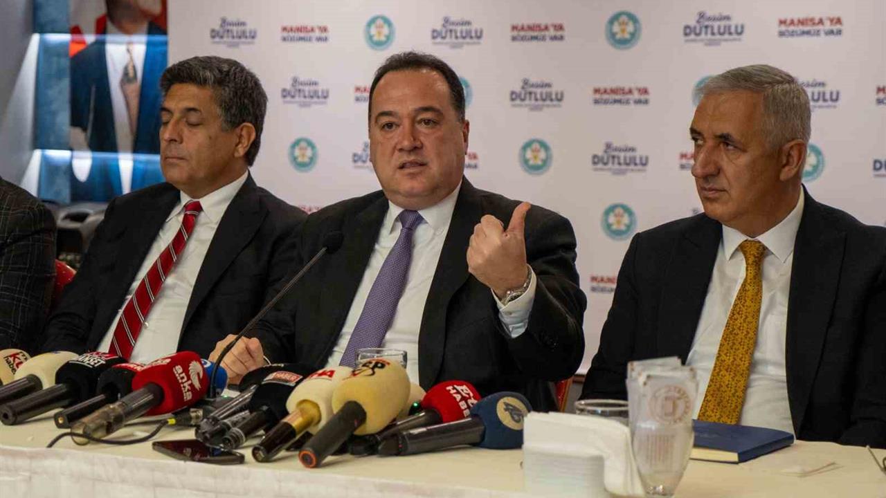 Manisa'da Başkan Dutlulu, 2000 yılından önce yapılmış evlerin riskli olduğunu belirtti.