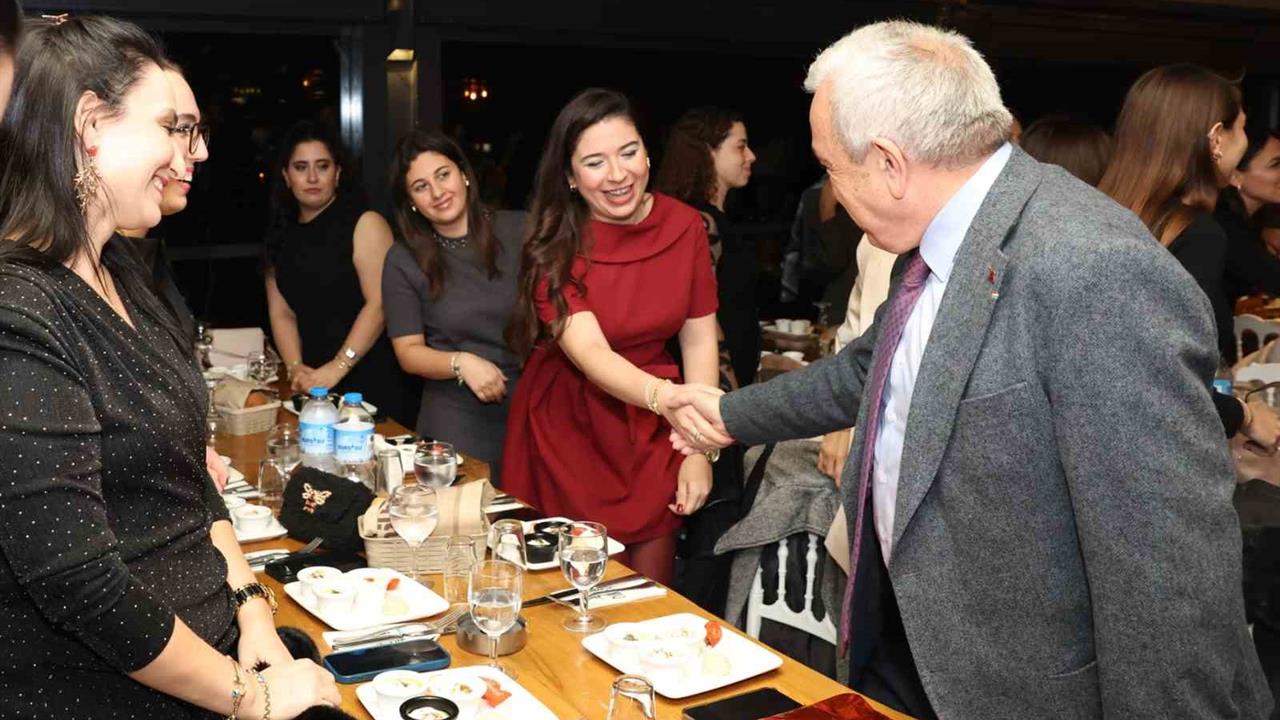 Bursa Nilüfer'de Öğretmenler Günü Etkinliği Düzenlendi