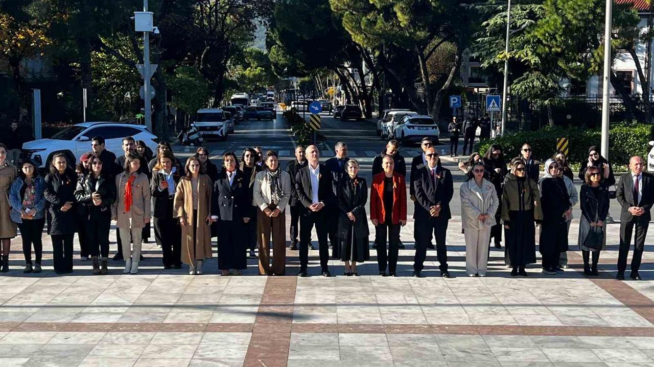 Muğla Menteşe'de Kadına Yönelik Şiddete Karşı Tören Düzenlendi