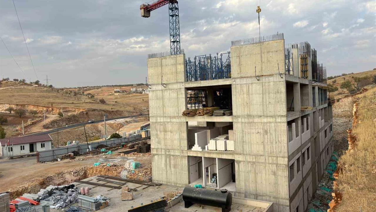 Diyarbakır Eğil'de İnşaatı Devam Eden 25 Yataklı Yeni Devlet Hastanesi 2026'da Hizmete Açılacak