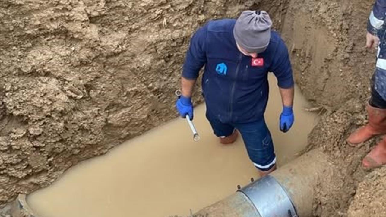 Amasya'nın Merzifon ilçesinde içme suyu hattında yaşanan arızalar nedeniyle sıkıntılar artıyor.