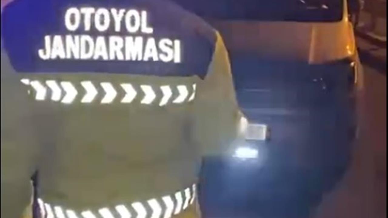 Şanlıurfa Karaköprü'de Yetkisiz Çakar Lamba Kullanan Sürücüye 138 Bin TL Ceza Kesildi