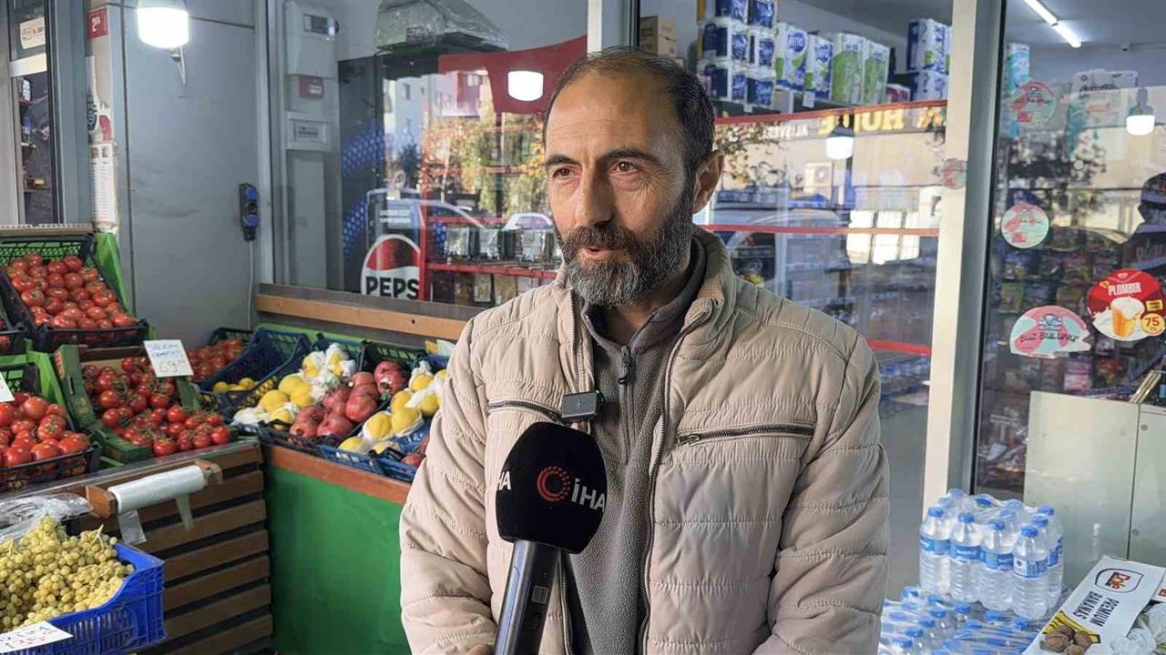 Başakşehir'de Bir Market Sahibi, Dolandırıcılara Dikkat Çekti