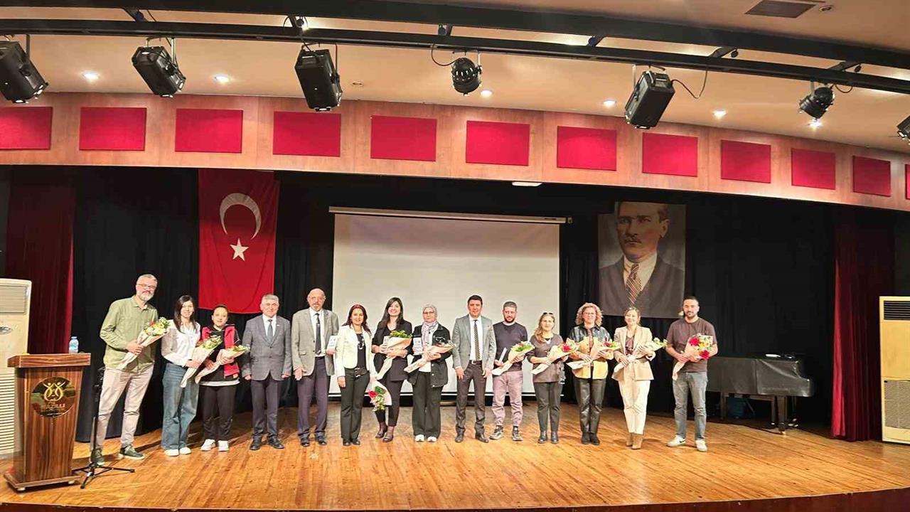 Aydın Nazilli'de Ortaokul Velilerine Meslek Liseleri Tanıtım Programı Düzenlendi