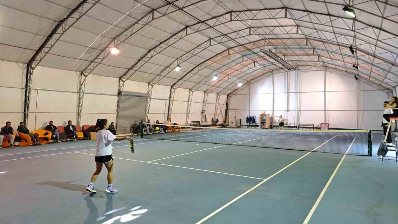 Tokat Gaziosmanpaşa Üniversitesi'nde Spor Şenliği Yoğun İlgiyle Gerçekleşti