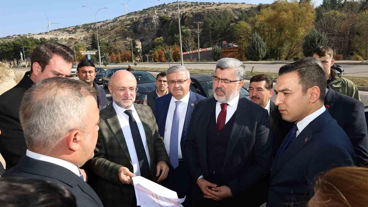 Afyonkarahisar Dinar'da Ağır Tonajlı Araçlar İçin Kaçış Rampası Yapılacak