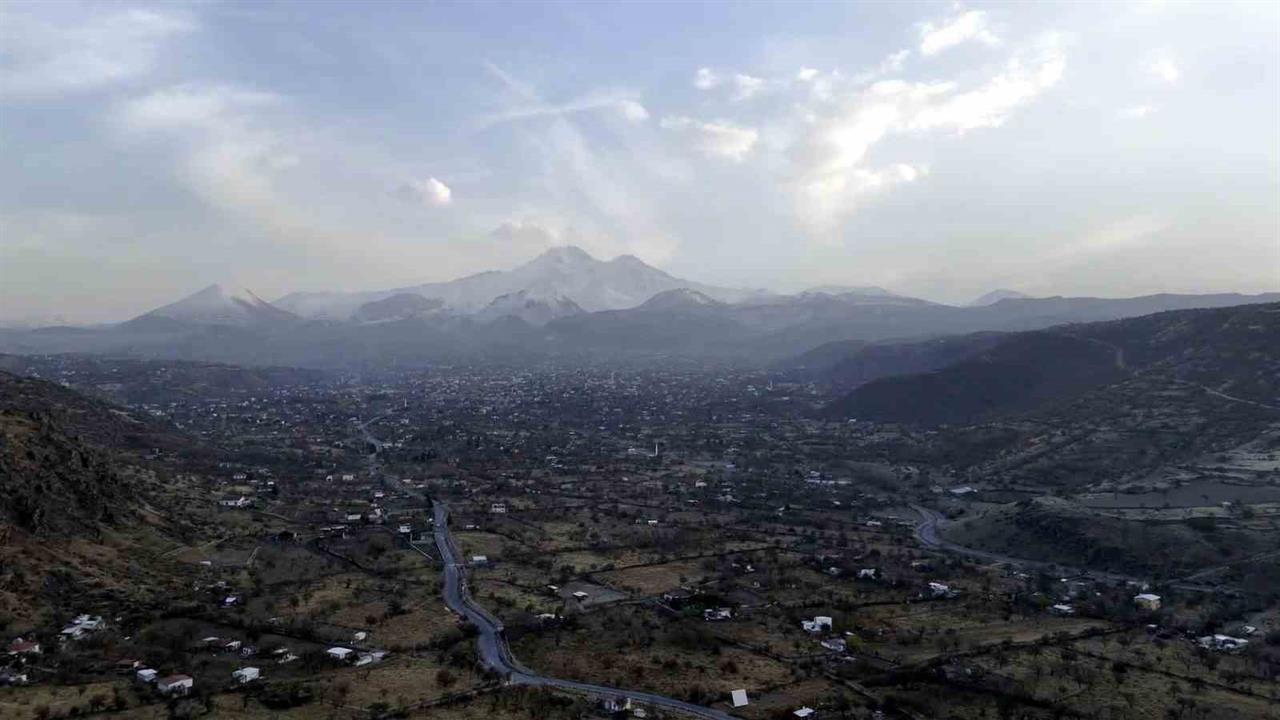 Kayseri Erciyes'te Sonbahar Manzarası Göz Kamaştırıyor