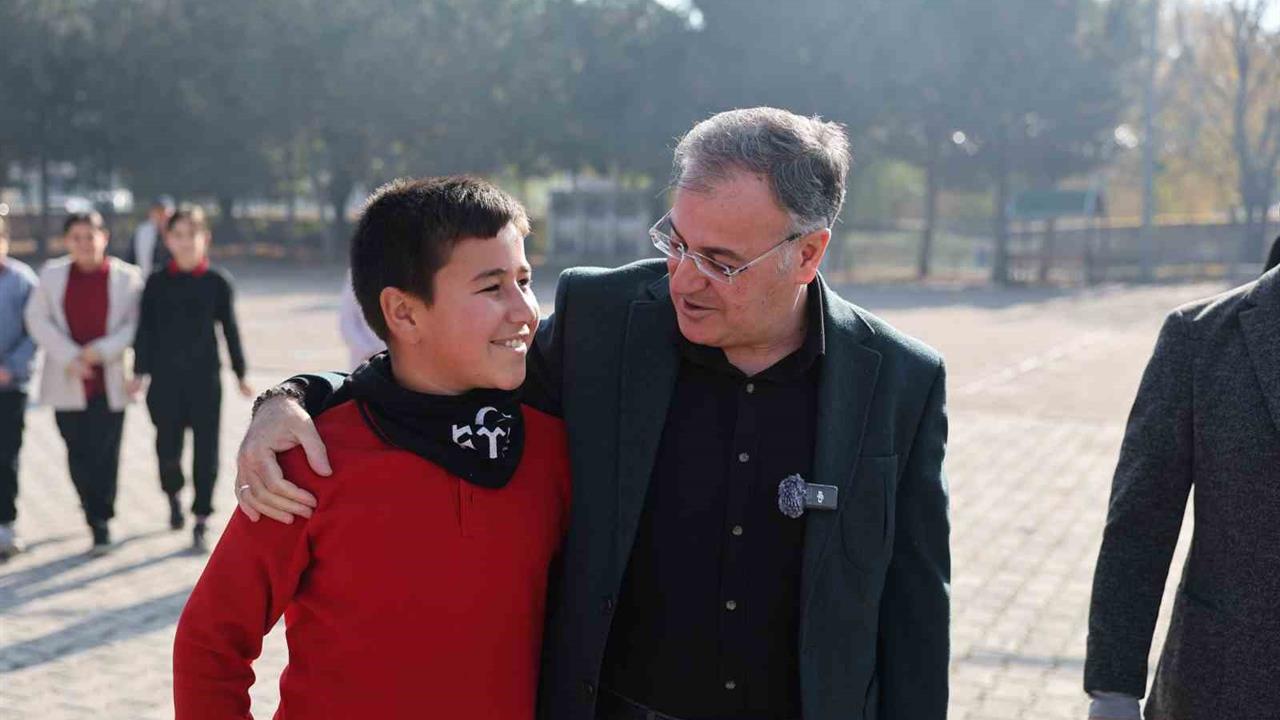 Hacılar Kayseri'de Öğrencilerle Ağaçlandırma Projesi Gerçekleştirildi