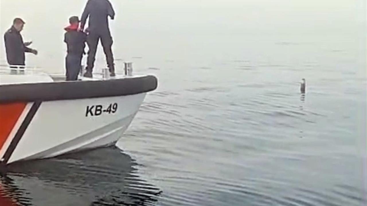 Artvin Hopa açıklarında denizde roket motoru bulunduğu iddia ediliyor.