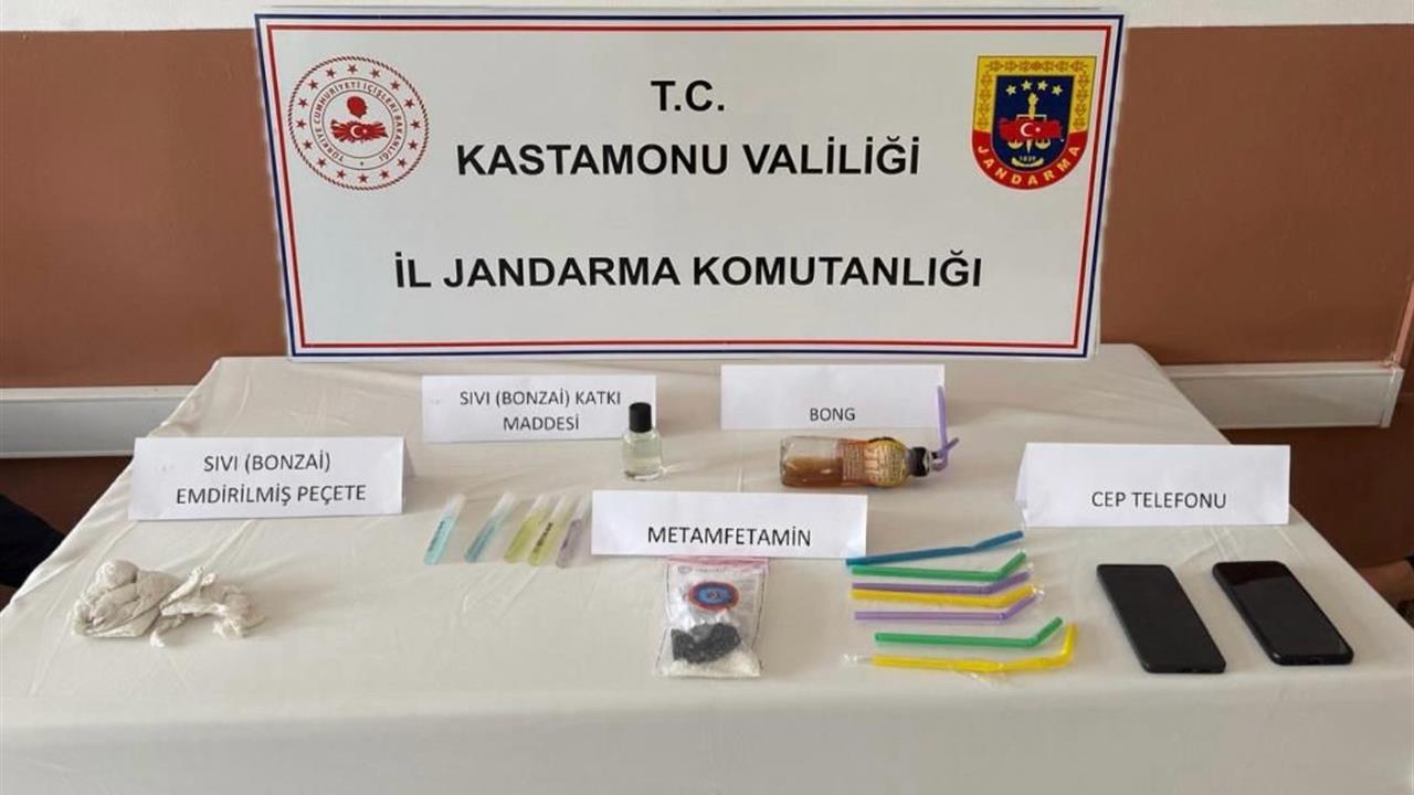 Kastamonu'da Jandarma Ekiplerinin Düzenlediği Operasyonda 6 Şüpheli Gözaltına Alındı