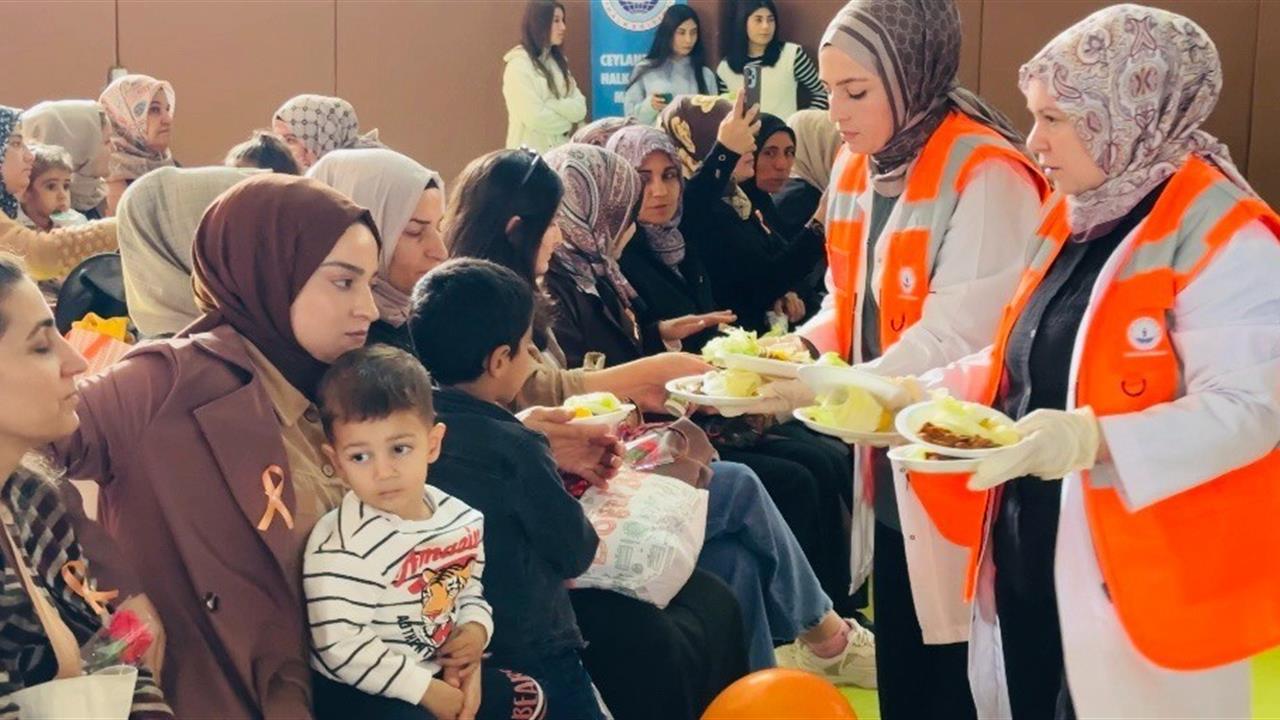 Şanlıurfa'da Kadına Şiddete Hayır Etkinliği, Çiğköfte ve Halayla Gerçekleştirildi