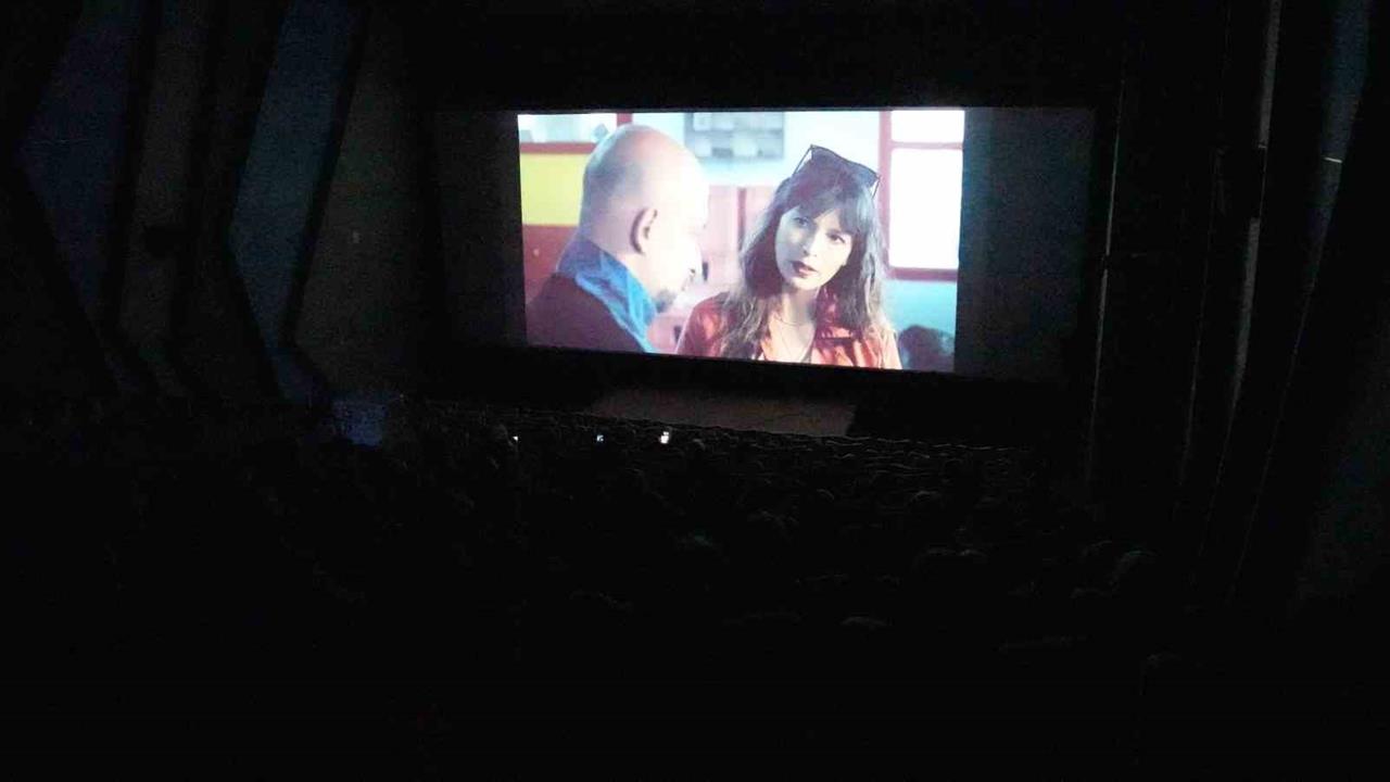 Diyarbakır'da Kadınlara Özel Ücretsiz Film Gösterimi Düzenlendi