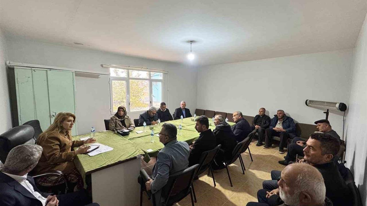 Malatya'da Muhtarlarla Yapılan İstişare Toplantısında Öncelikler Belirlendi