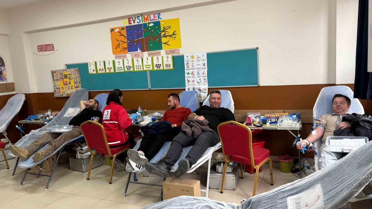 Samsun Vezirköprü'de Gerçekleşen Kan Bağışı Kampanyasında 99 Ünite Kan Toplandı