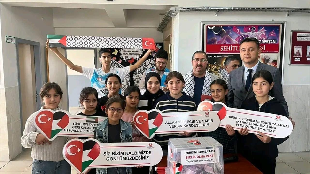 Develi'de Filistinli Çocuklara Yardım İçin İyilik Manavı Programı Düzenlendi