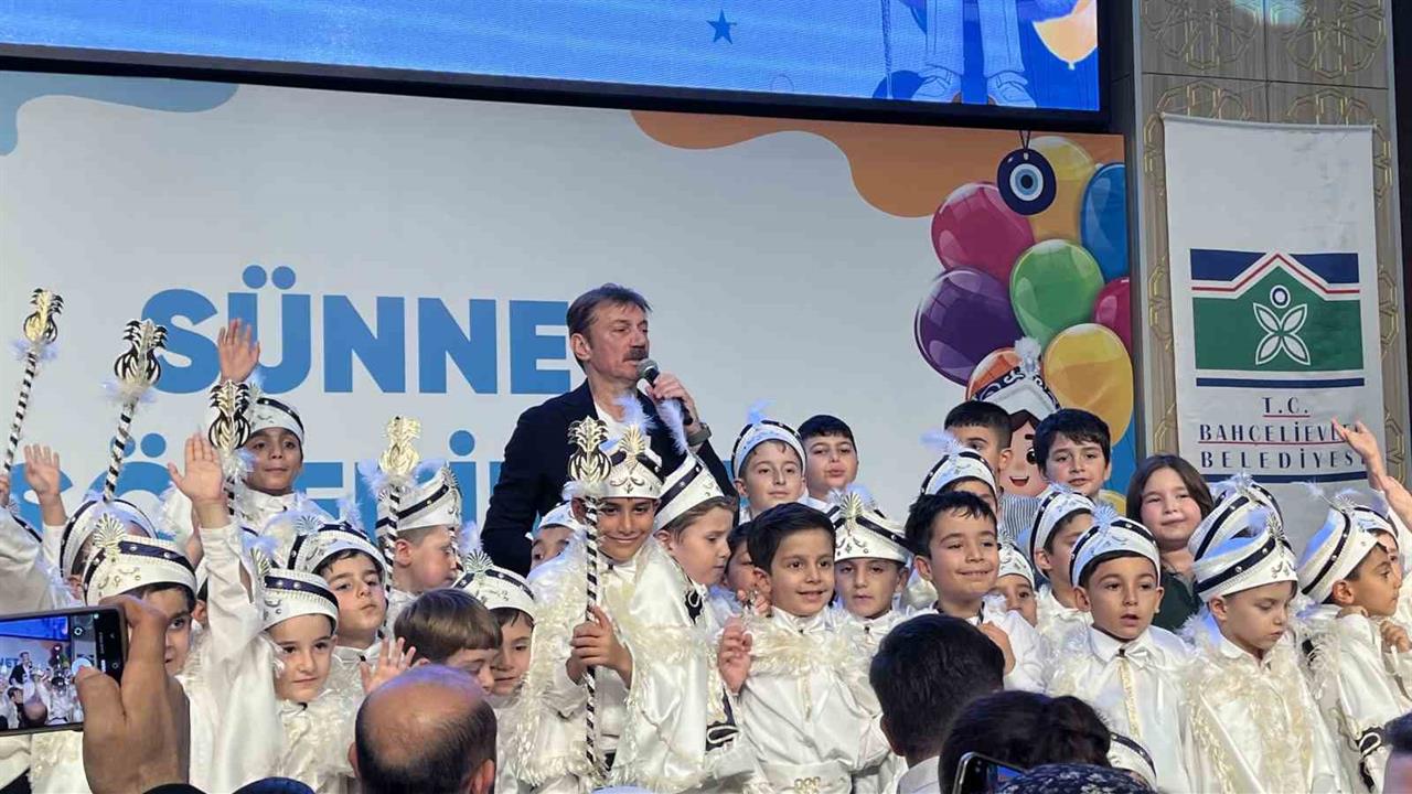 Bahçelievler'de Gerçekleşen Geleneksel Sünnet Şöleni Etkinliğine 500 Çocuk Katıldı